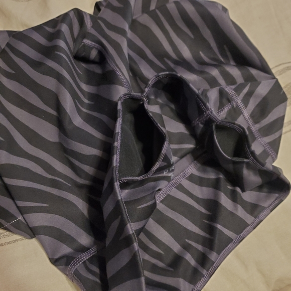 Nike Plus Icon‎ Clash Purple Zebra Print Dri-Fit SZ:S - Picture 5 of 8